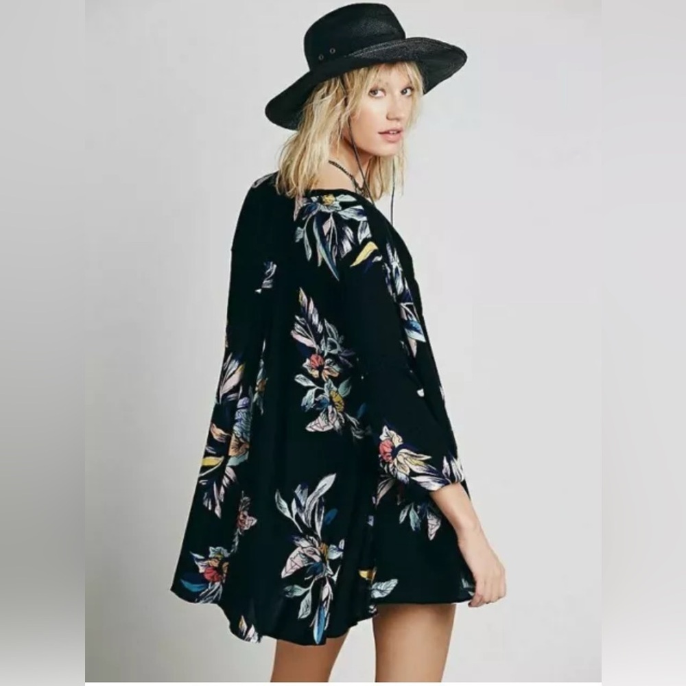 Free People Electric Orchid Print Black Swing Tuni(Size S)